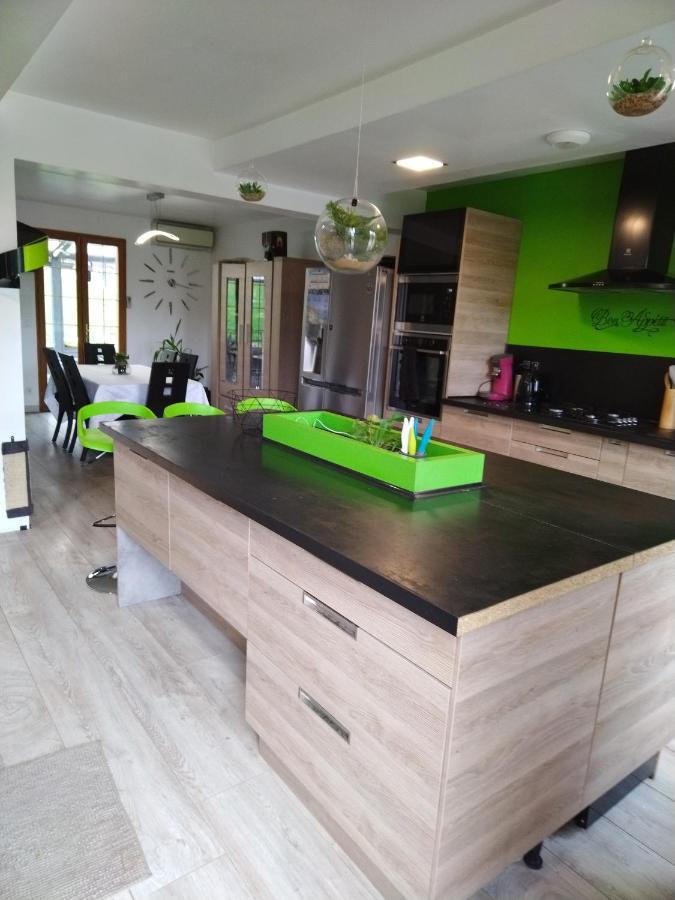 Agreable Chambre Double Avec Salle D'Eau Privative Le Mesnil-Theribus Luaran gambar